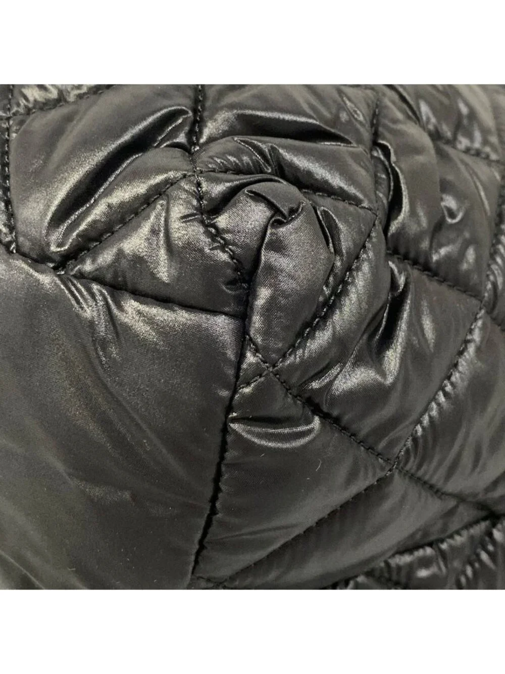★SOLD★ Chanel Tote Coco Cocoon PM Black Reversible Silver Leather - Picture 6 of 15